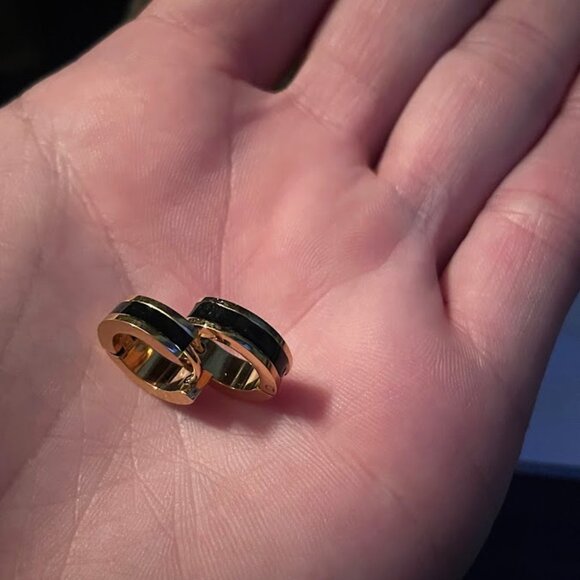 Beautful Earth Botique Leigh Black Hoop Earrings - Picture 4 of 6